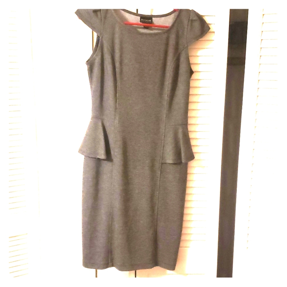 Fitted grey work dress